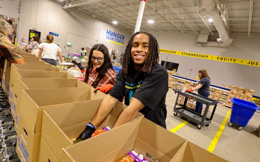 WISN 12 Features the Importance of Volunteering at Hunger Task Force