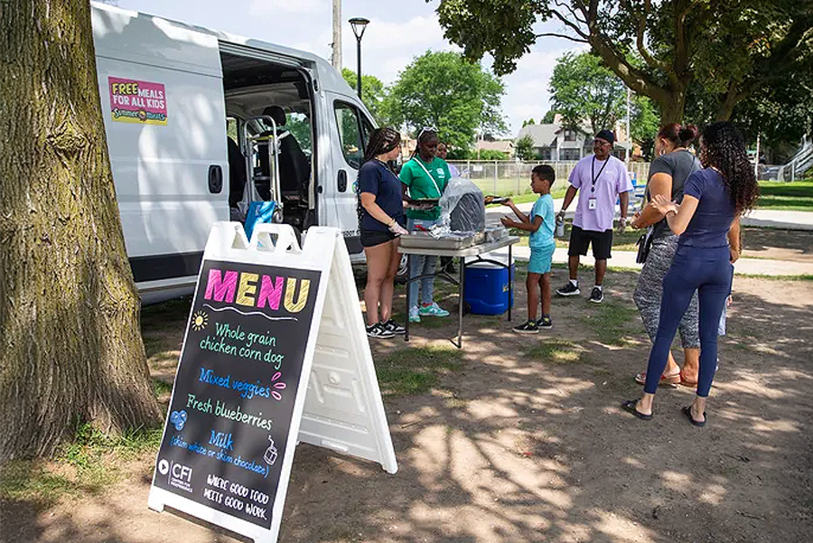 Hunger Task Force’s summer meals program provides Milwaukee youth with free, healthy food — no registration, just show up
