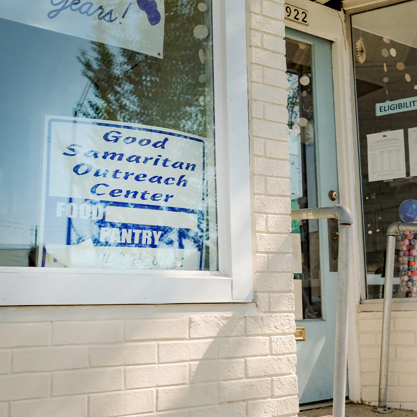 good-samaritan-outreach-center-foor-pantry-02