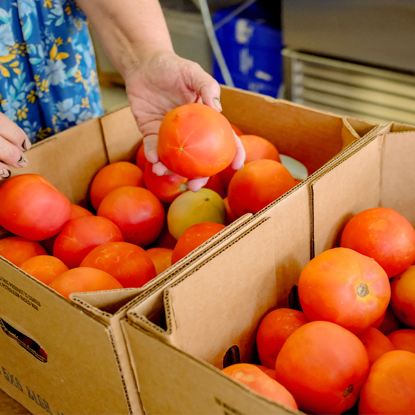 good-samaritan-outreach-center-foor-pantry-04